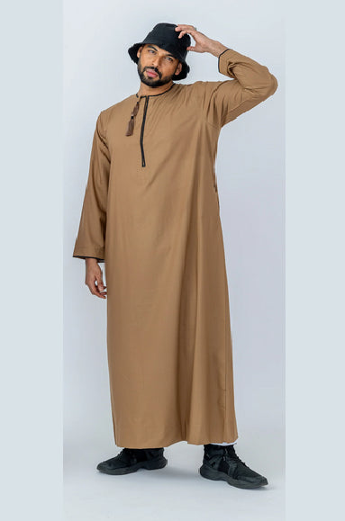 Habeel Brown/Black Omani Thoub