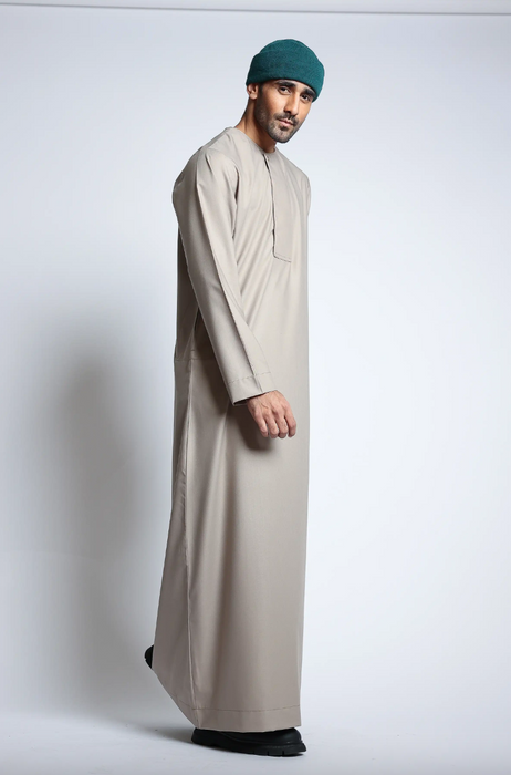 Al Noor E25 Piping Omani Thobe Men - Beige