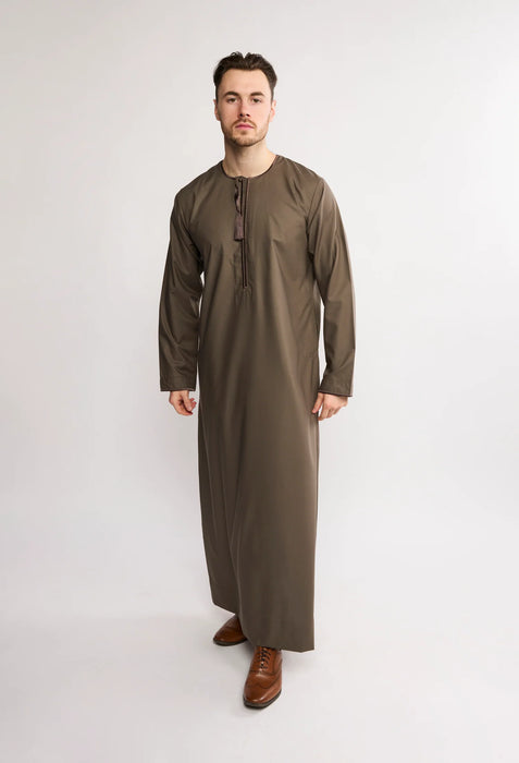 Al Noor R26 - Habeel Red Wine Omani Thoub